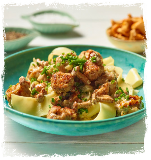 VEAL MEATBALLS IN CHANTERELLE SAUCE WITH PAPARDELLE PASTA