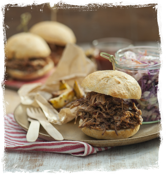 PULLED PORK WITH BARBECUE SAUCE
