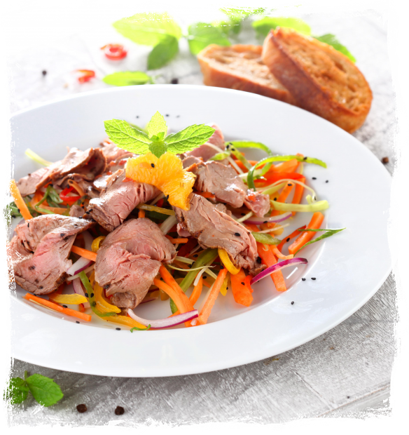 ASIAN SALAD WITH MARINATED BEEF SIRLOIN