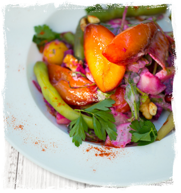 SALAD WITH CARAMELIZED FRUITS