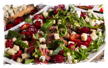 STRIP LOIN WITH CHERRIES AND BLUE CHEESE